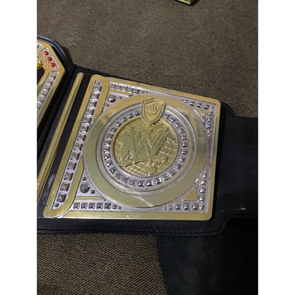 WWE Undisputed Championship Belt Gold Toy Pretend Child Youth Wrestling Costume - Picture 6 of 11